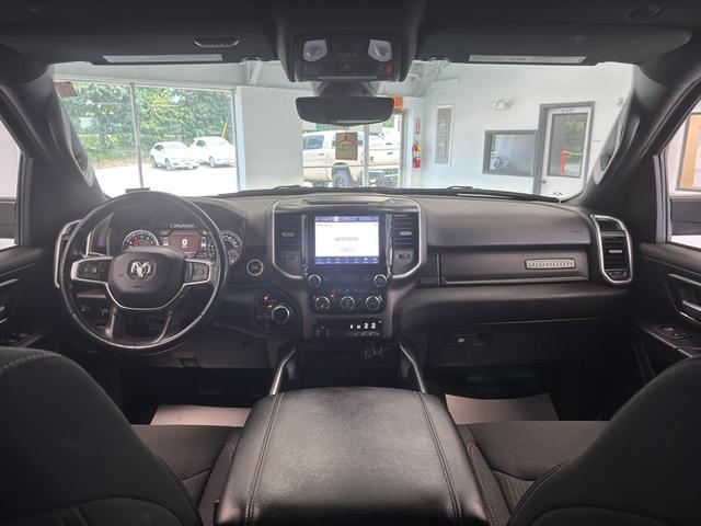 Photo of 2022 Diamond Black Crystal Pearlcoat RAM 1500