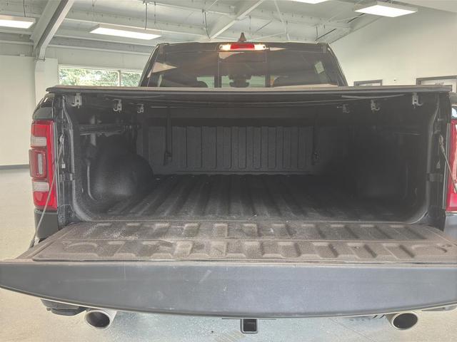 Photo of 2022 Diamond Black Crystal Pearlcoat RAM 1500