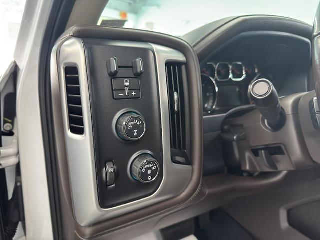 Photo of 2018 White Frost Tricoat GMC Sierra 1500