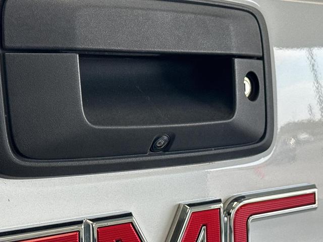Photo of 2018 White Frost Tricoat GMC Sierra 1500