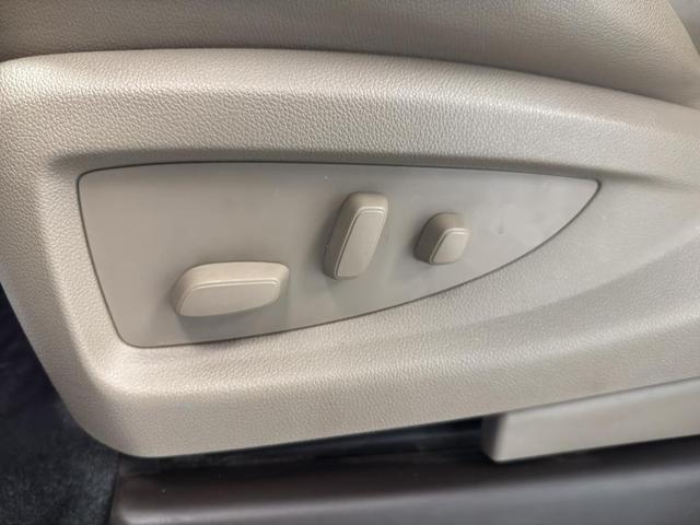 Photo of 2018 White Frost Tricoat GMC Sierra 1500
