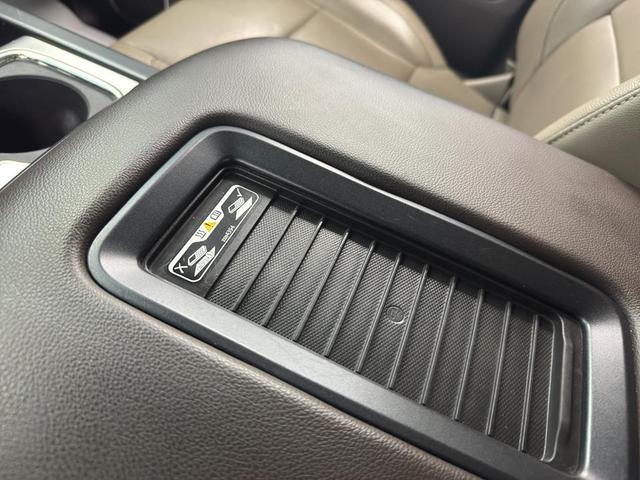 Photo of 2018 White Frost Tricoat GMC Sierra 1500