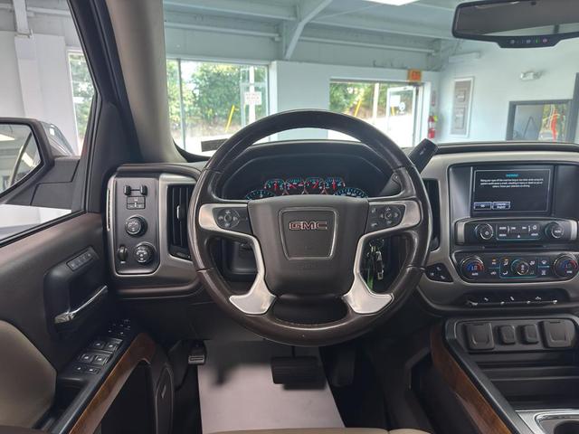 Photo of 2018 White Frost Tricoat GMC Sierra 1500