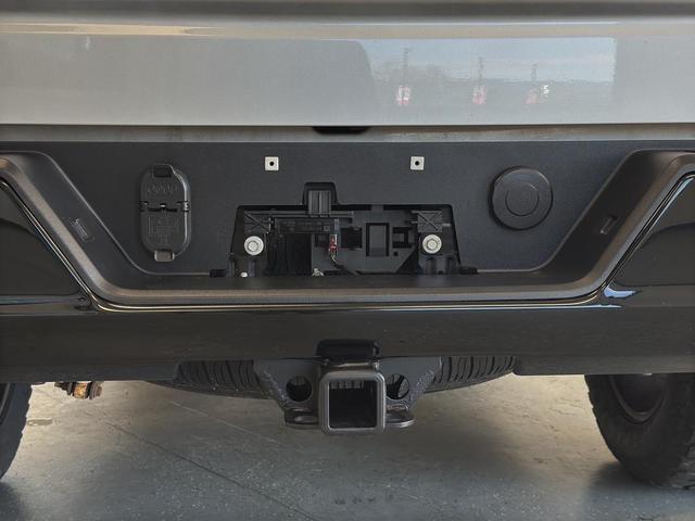Photo of 2020 Silver Ice Metallic Chevrolet Silverado 1500