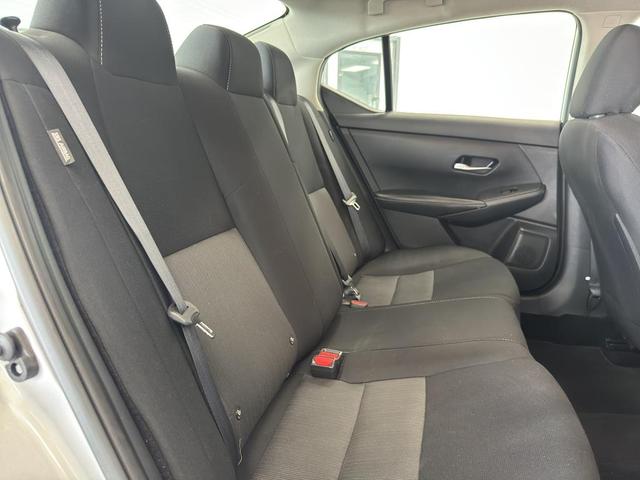 Photo of 2023 Brilliant Silver Metallic Nissan Sentra