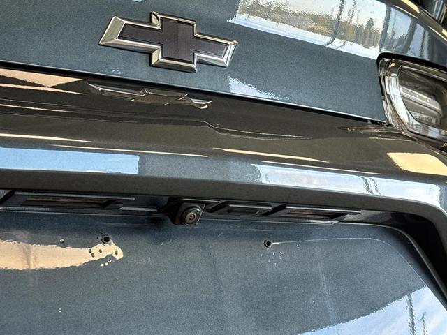 Photo of 2023 Shadow Gray Metallic Chevrolet Camaro