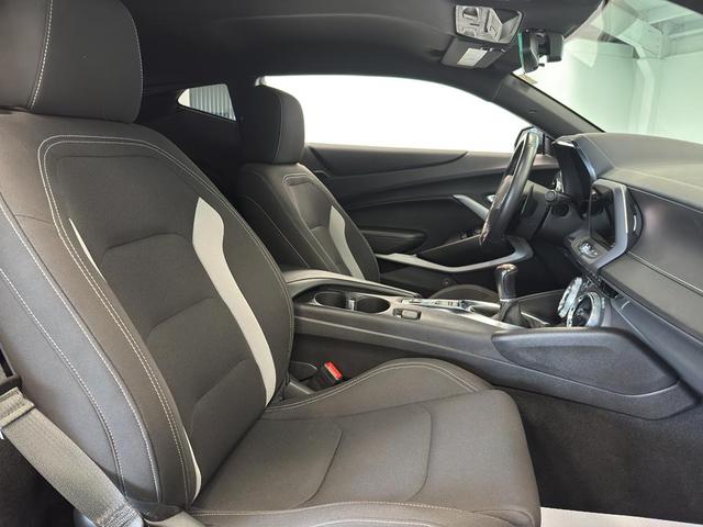 Photo of 2023 Shadow Gray Metallic Chevrolet Camaro