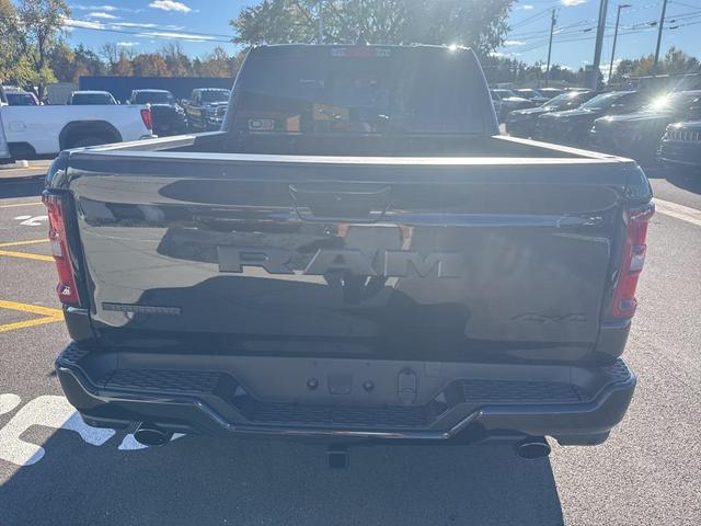 Photo of 2026 Diamond Black Crystal Pearlcoat RAM 1500