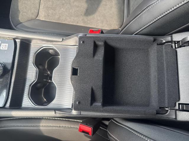 Photo of 2025 Baltic Gray Metallic Clearcoat Jeep Grand Cherokee L