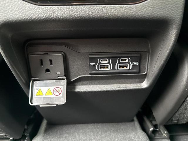 Photo of 2025 Baltic Gray Metallic Clearcoat Jeep Grand Cherokee
