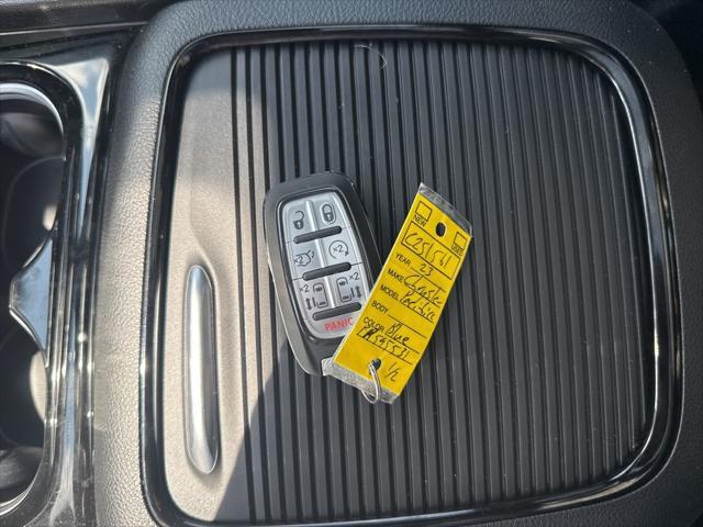Photo of 2023 Fathom Blue Pearlcoat Chrysler Pacifica