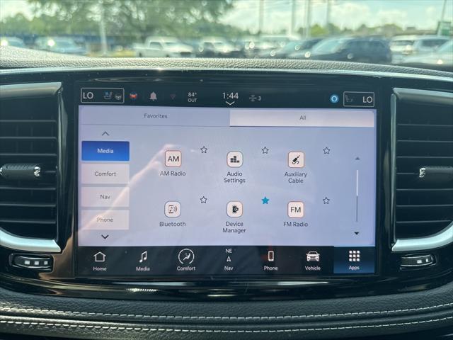 Photo of 2023 Fathom Blue Pearlcoat Chrysler Pacifica