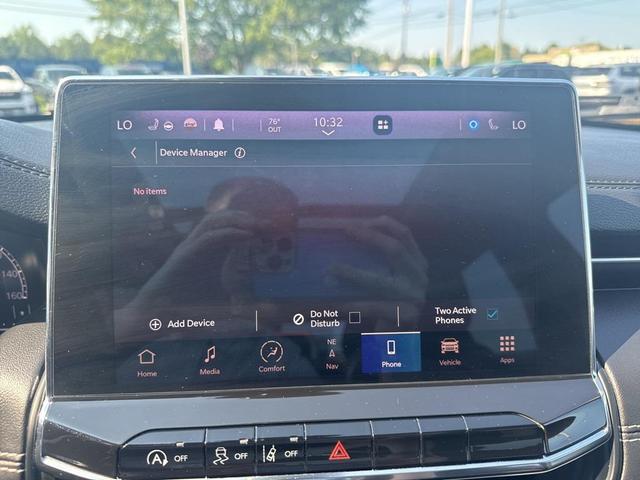 Photo of 2022 Velvet Red Pearlcoat Jeep Compass