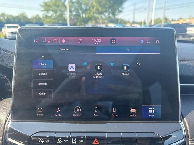 Photo of 2022 Velvet Red Pearlcoat Jeep Compass