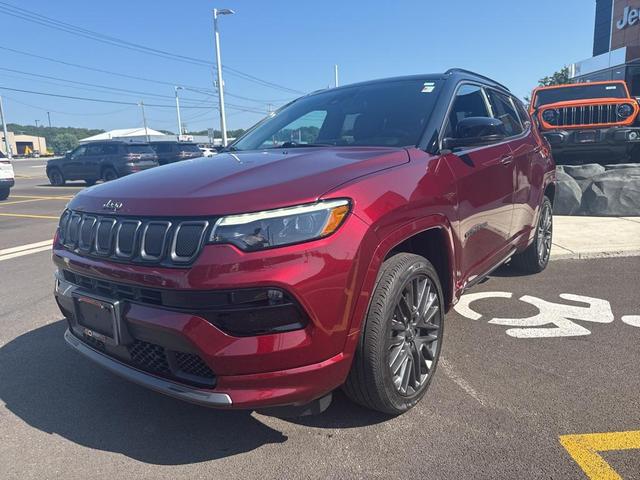 Photo of 2022 Velvet Red Pearlcoat Jeep Compass