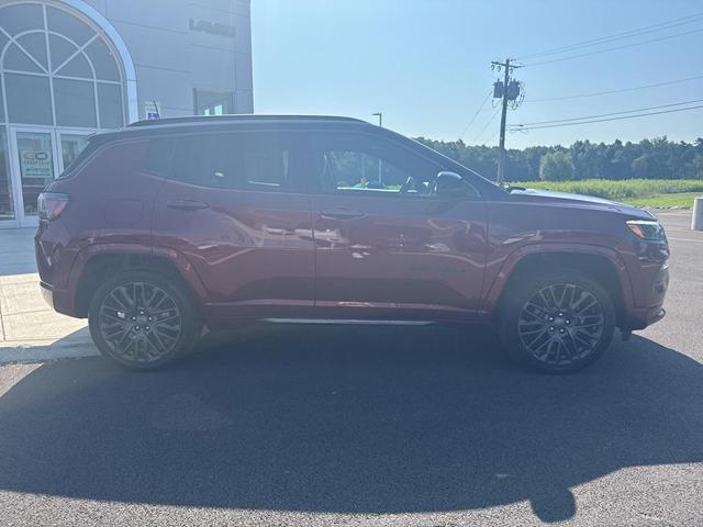 Photo of 2022 Velvet Red Pearlcoat Jeep Compass