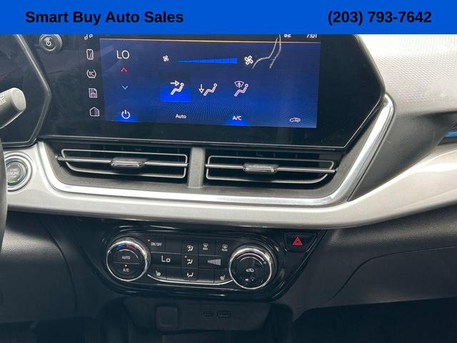 Photo of 2024 Mosaic Black Metallic Chevrolet Trax