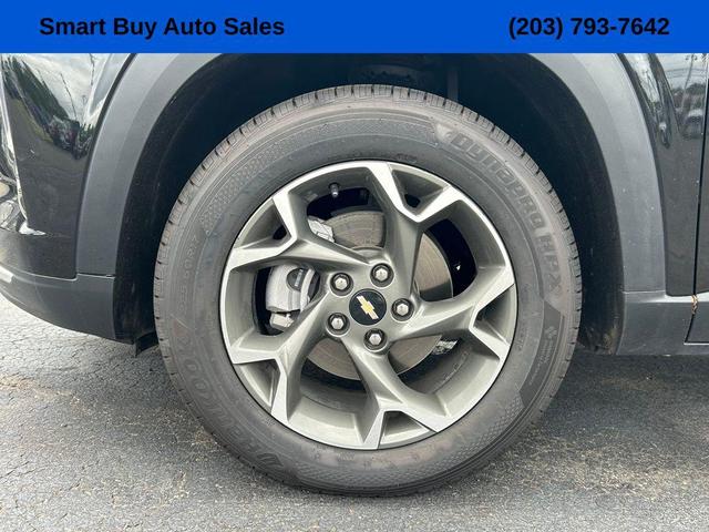 Photo of 2024 Mosaic Black Metallic Chevrolet Trax