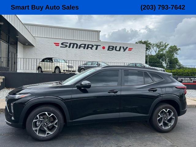 Photo of 2024 Mosaic Black Metallic Chevrolet Trax