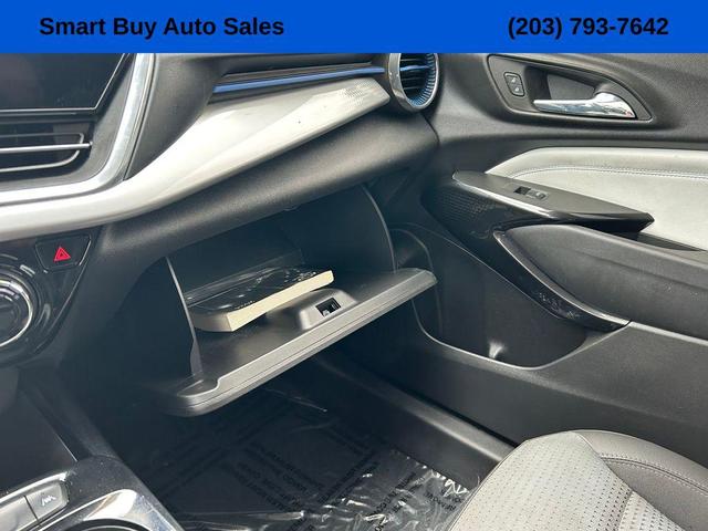 Photo of 2024 Mosaic Black Metallic Chevrolet Trax