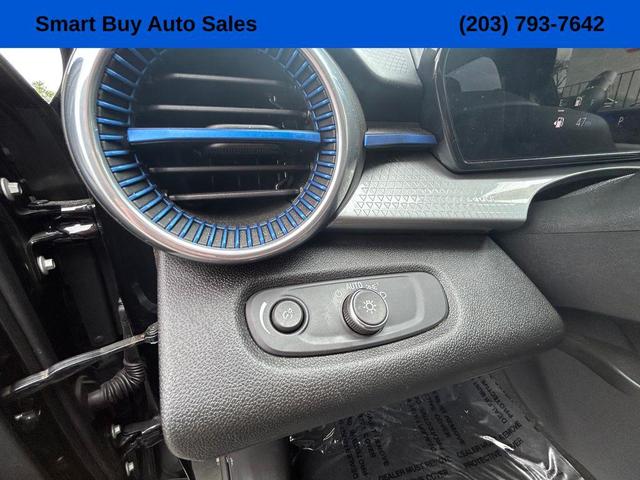Photo of 2024 Mosaic Black Metallic Chevrolet Trax