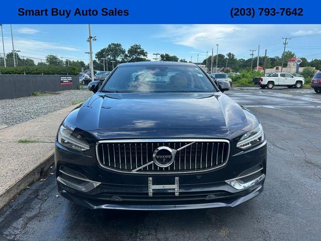 Photo of 2017 Blue Volvo S90