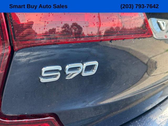 Photo of 2017 Blue Volvo S90