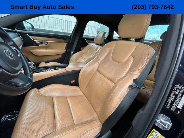 Photo of 2017 Blue Volvo S90