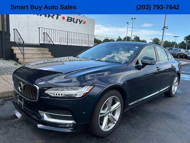 Photo of 2017 Blue Volvo S90