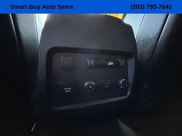 Photo of 2016 Shadow Black Ford Expedition EL
