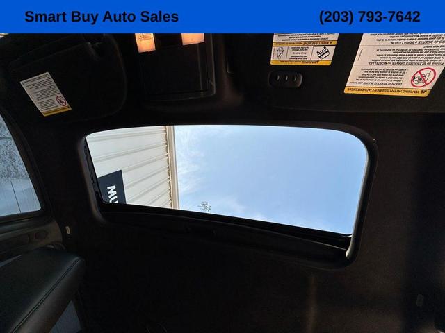 Photo of 2016 Shadow Black Ford Expedition EL