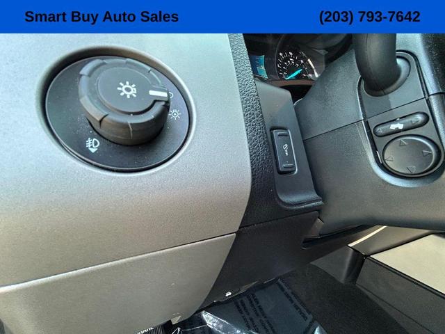 Photo of 2016 Shadow Black Ford Expedition EL