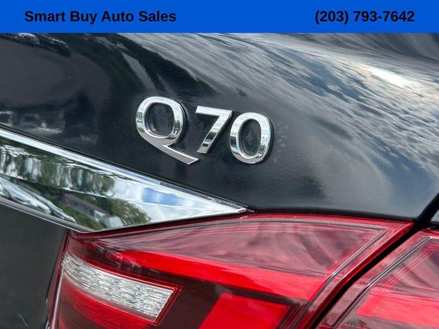 Photo of 2015 Black Obsidian INFINITI Q70