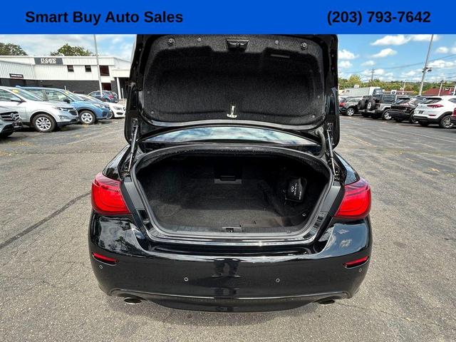 Photo of 2015 Black Obsidian INFINITI Q70