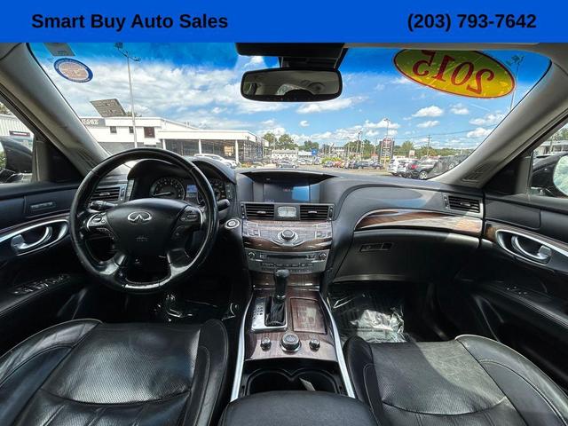 Photo of 2015 Black Obsidian INFINITI Q70