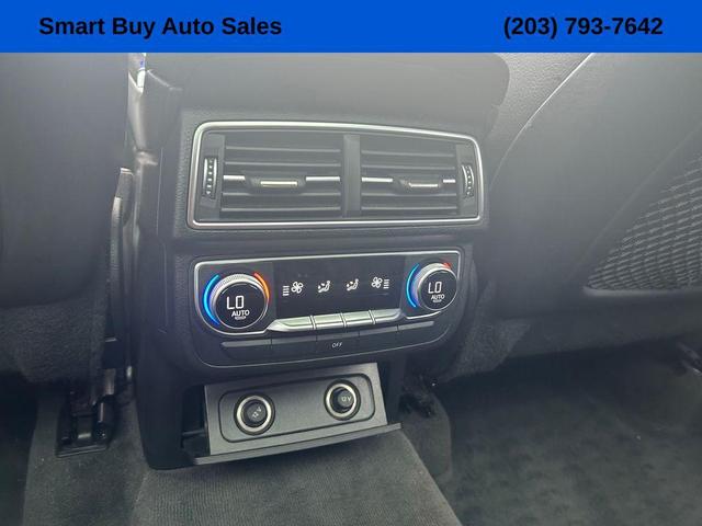 Photo of 2017 Graphite Gray Metallic Audi Q7