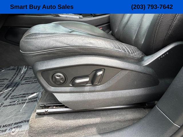Photo of 2017 Graphite Gray Metallic Audi Q7