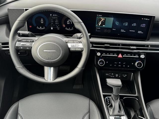 Photo of 2025 Shimmering Silver Hyundai TUCSON