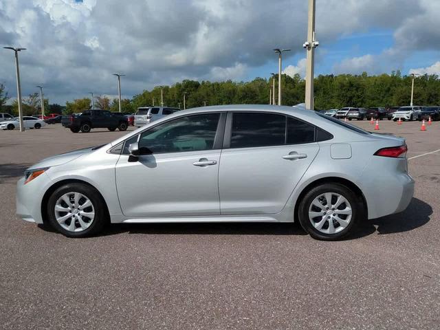 Photo of 2024 Classic Silver Metallic Toyota Corolla