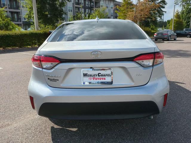 Photo of 2024 Classic Silver Metallic Toyota Corolla