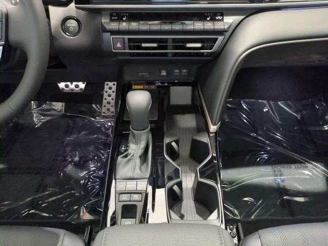Photo of 2026 Wind Chill Pearl Toyota Camry