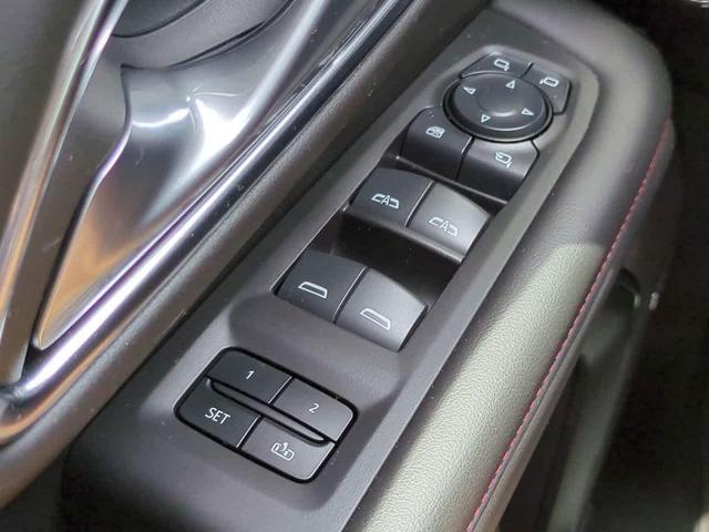 Photo of 2024 Black Chevrolet Suburban