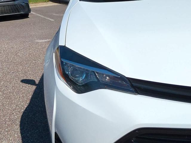 Photo of 2019 Super White Toyota Corolla