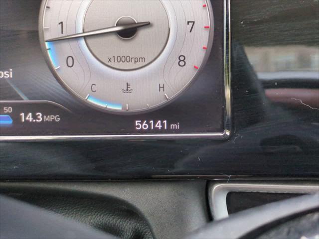 Photo of 2022 Phantom Black Hyundai ELANTRA