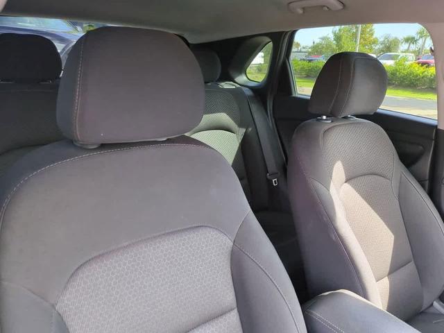 Photo of 2018 Intense Blue Hyundai Elantra GT