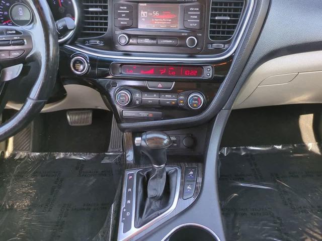 Photo of 2015 Satin Metal Kia Optima