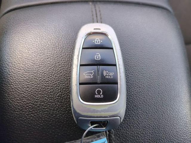 Photo of 2023 Amazon Gray Hyundai TUCSON