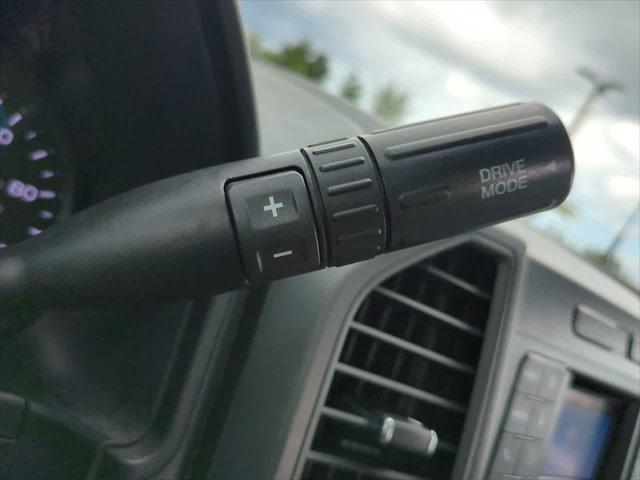 Photo of 2021 Oxford White Ford F-350