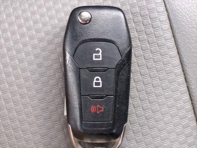 Photo of 2021 Oxford White Ford F-350