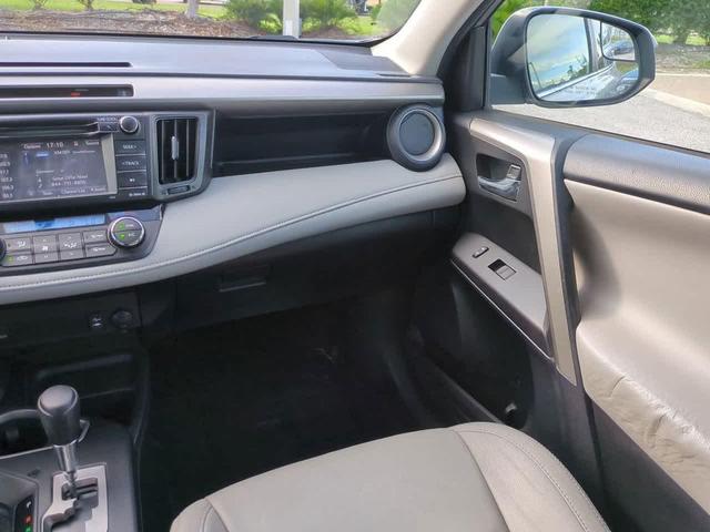 Photo of 2016 Silver Sky Metallic Toyota RAV4